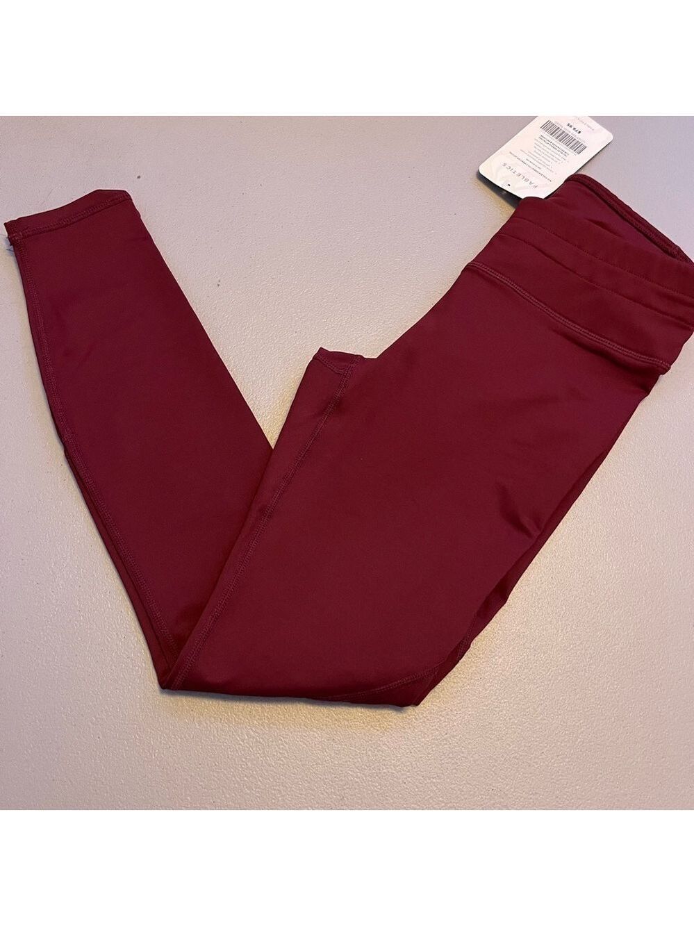 NEW W/ TAGS Fabletics Cold Weather Mid Rise Legging Merlot Size XS